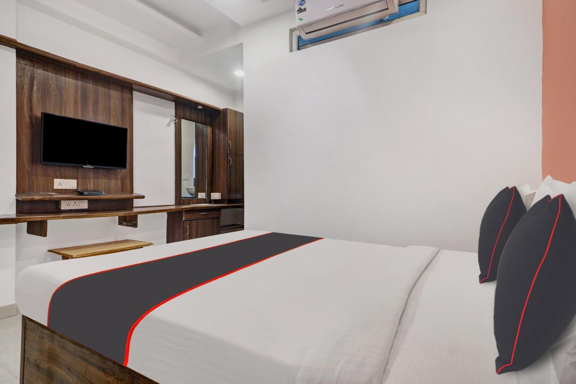 Hotel Super Capital O Qualia Gachibowli Hyderabad Esterno foto
